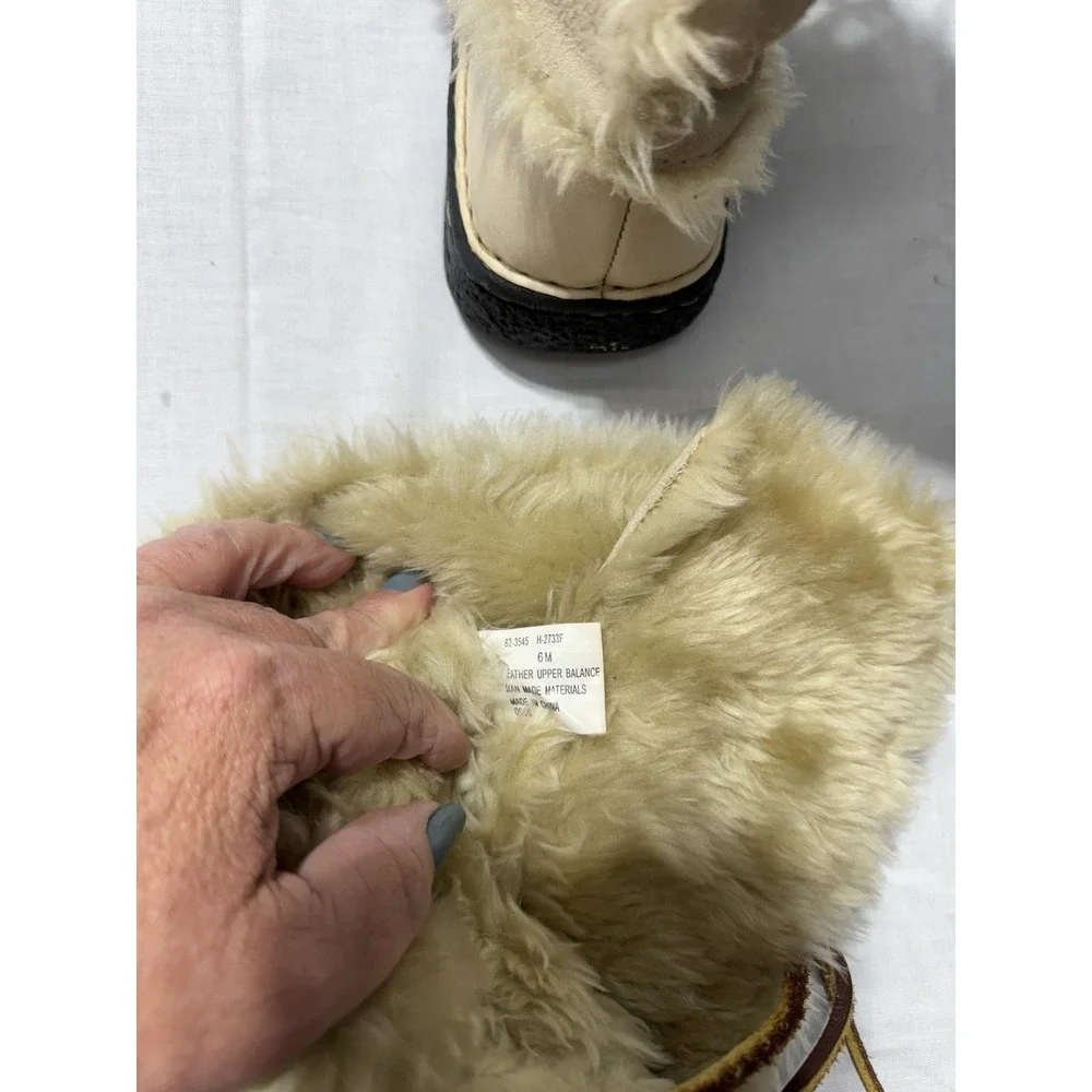 Cabela's Women's Mid Calf Winter Boots Size 6M Beige Leather Faux Fur Lined Lace